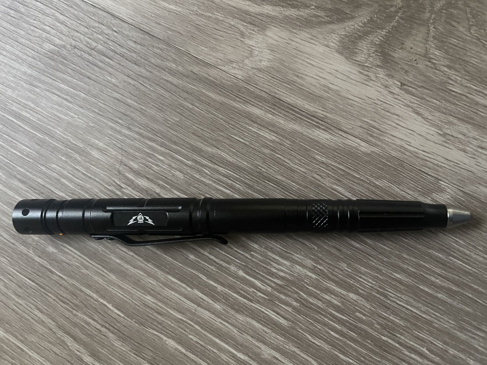 Pen with flashlight