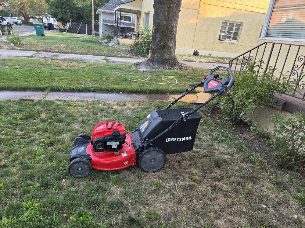 Craftsman M230 21-Inch 163cc Gas Powered Rear-Wheel Drive Lawn Mower