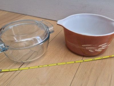 Vintage Pyrex Cinderella Bowl & Pyrex Casserole Dish with Lid - Wheat Motif & Clear Glass