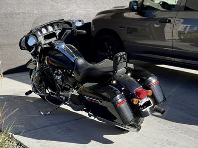 2021 Harley-Davidson FLHT ELCGL — only 7,100 miles.