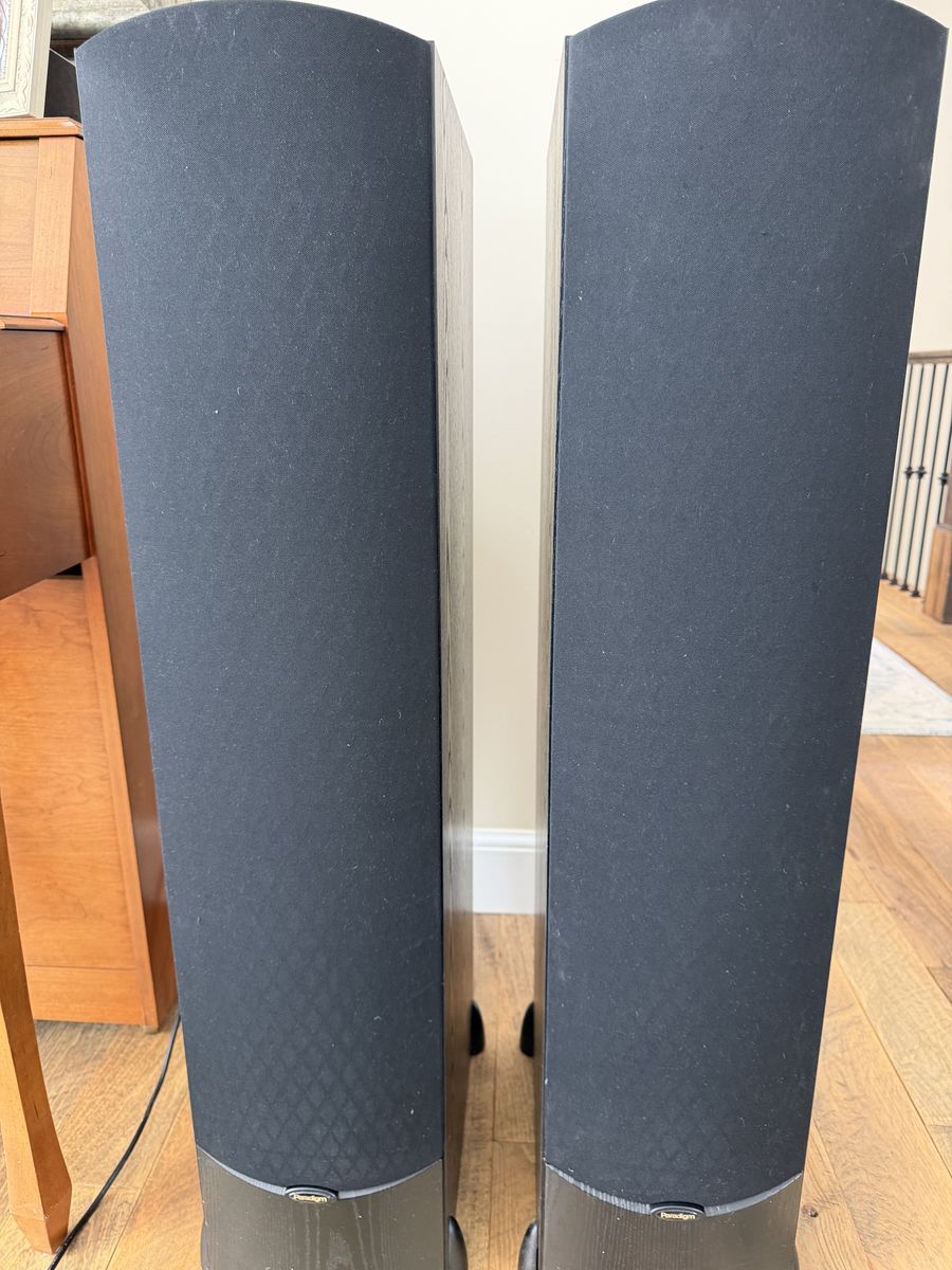 Paradigm Monitor 9 v.3 Tower Speakers