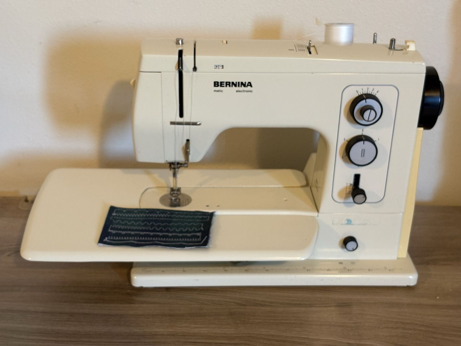 Bernina 801 matic electronic