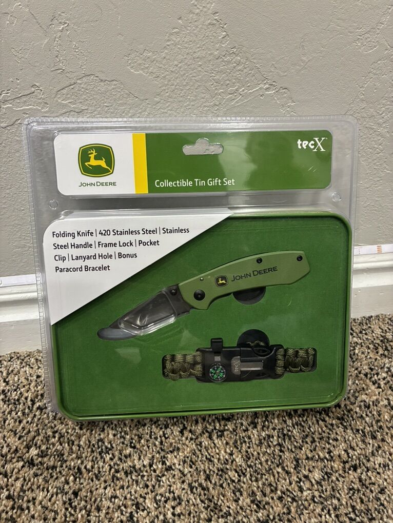 John Deere Pocket Knife and Pocket Watch tin