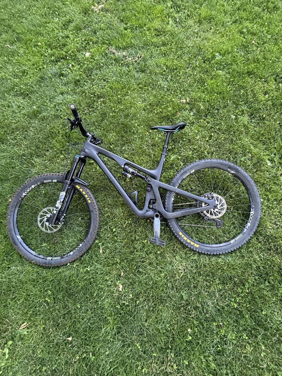 2022 Yeti SB130 size XL