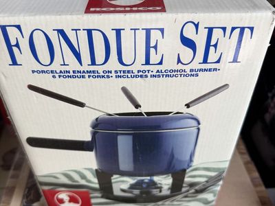 Roshco Porcelain Enamel on Steel Fondue Set with 6 Forks and Burner