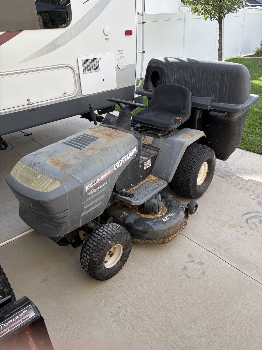 Craftsman 15.5HP OHV 42" Riding Lawn Mower with Bagger