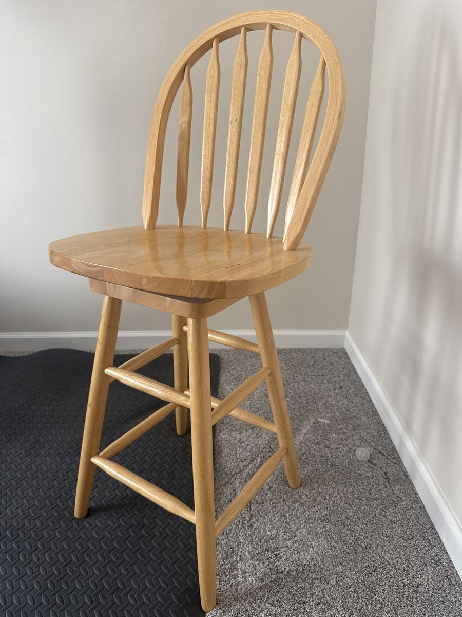 Natural Wood Swivel Bar Stool with Spindle Back, Light Brown Finish
