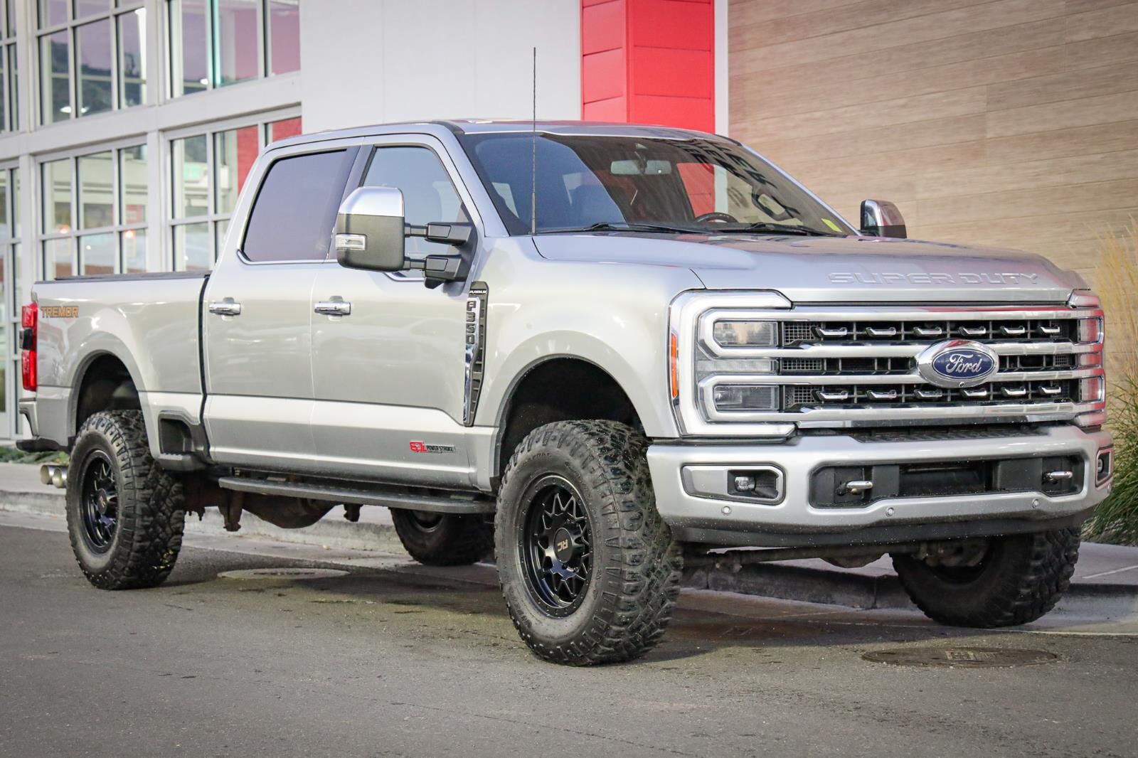 2023 Ford F-350 Super Duty Platinum