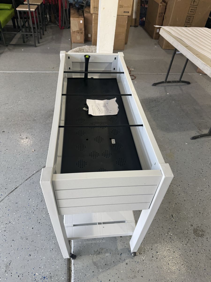 Main image 2