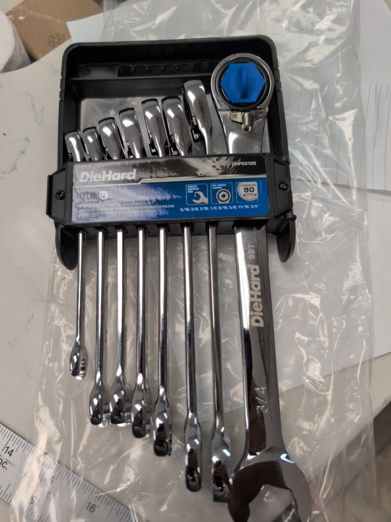 *NEW* DieHard 8 Piece Reversible Ratcheting Wrench Set OBO