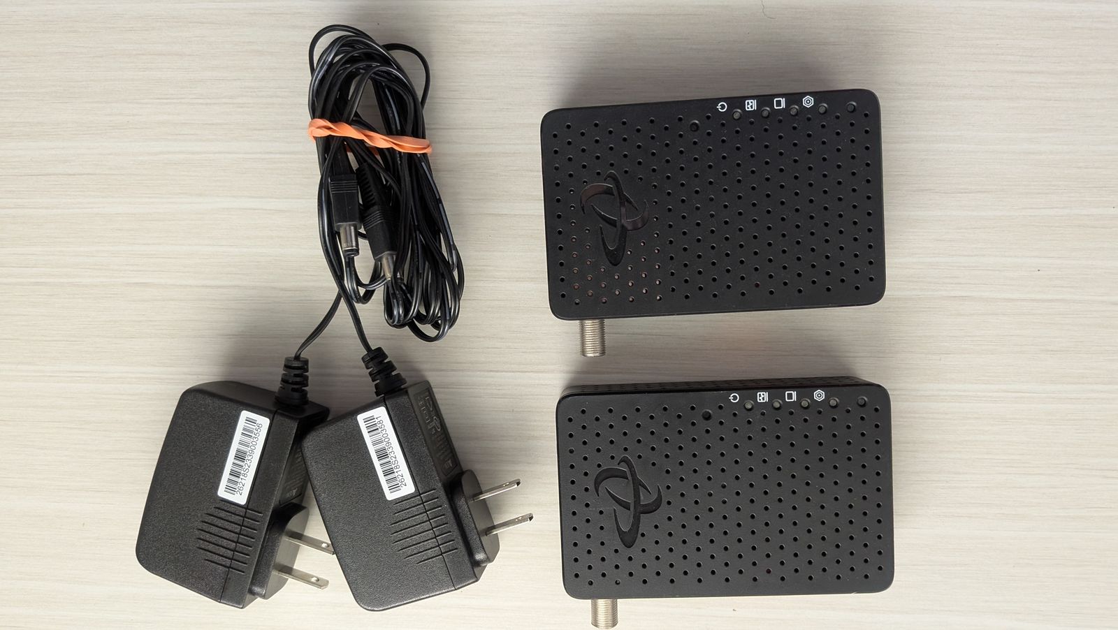 Hitron HTEM5 MoCA 2.5gbp/s Network Adapters (2-Pack)