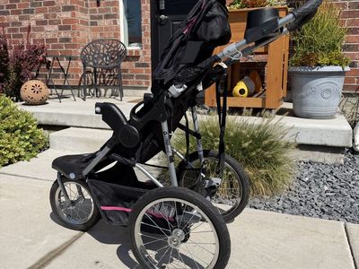 Baby Trend Expedition Jogging Stroller – Black/Pink