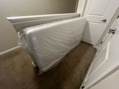 Zinus Twin Size Hybrid Mattress