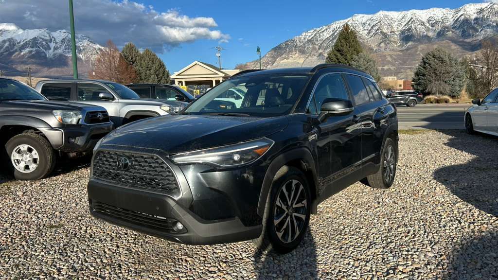 2023 Toyota Corolla Cross XLE