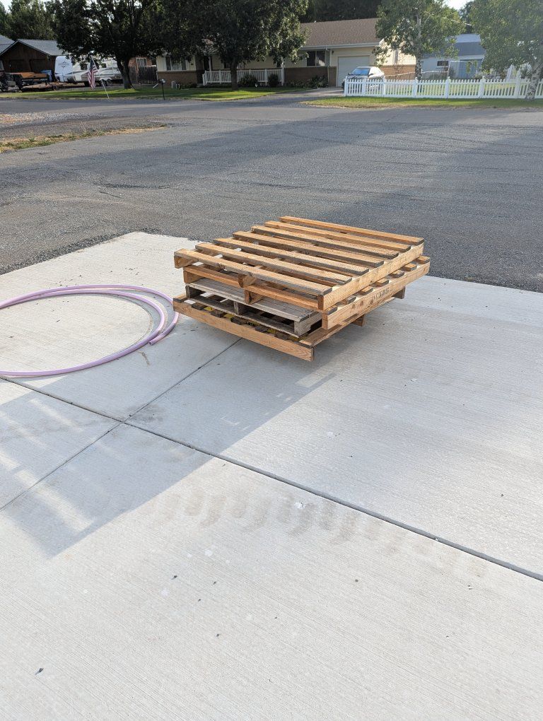 Wood Shipping Pallets (Qty 4) - Standard Size for DIY, Shipping, or Storage