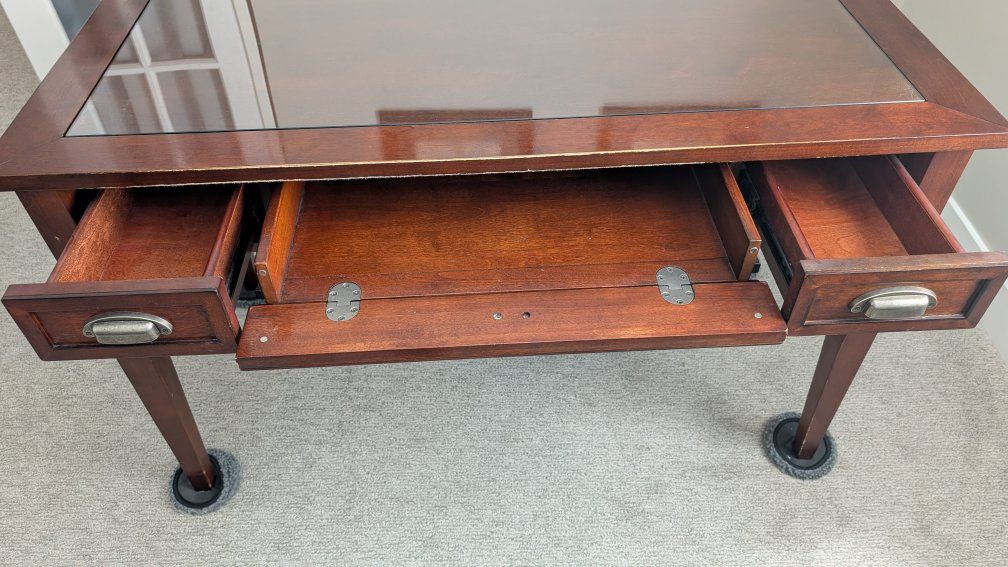 Main image 3