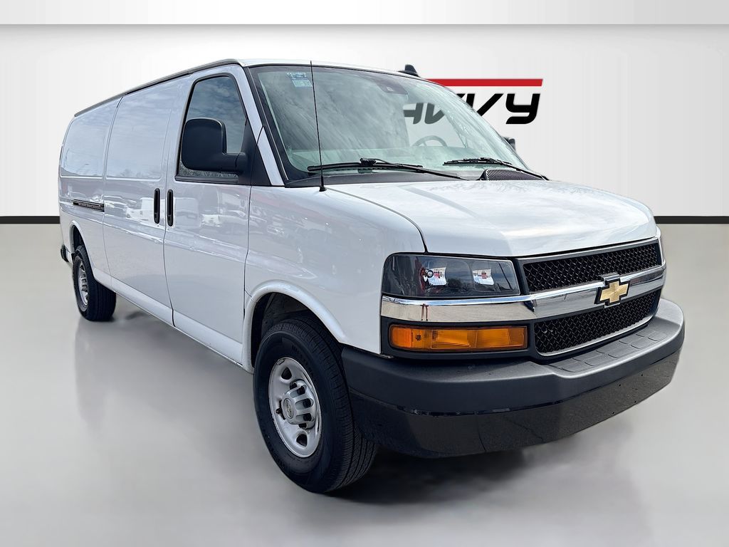 2024 Chevrolet Express 3500