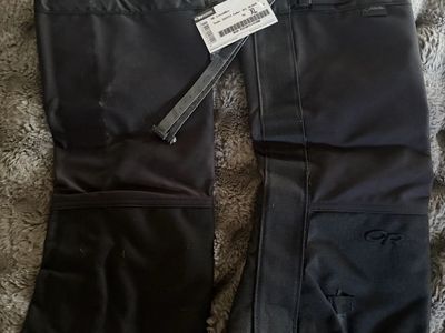 Outdoor Research Gaiters, men’s XL new