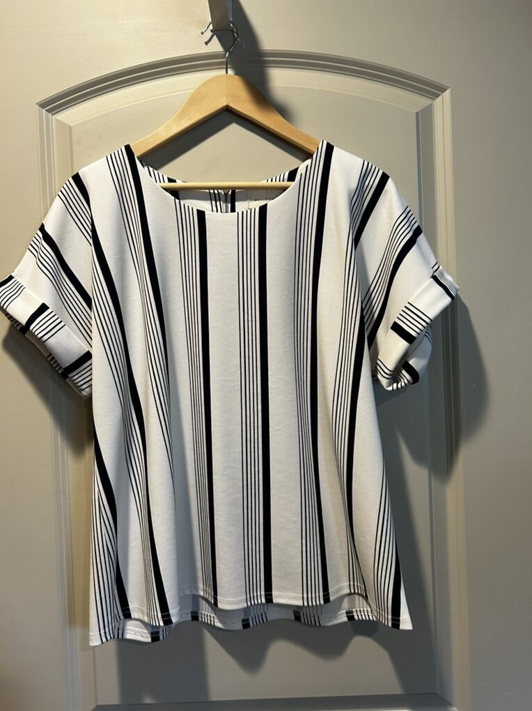 MelloDay Short Sleeve Zip Up Blouse Navy Stripe