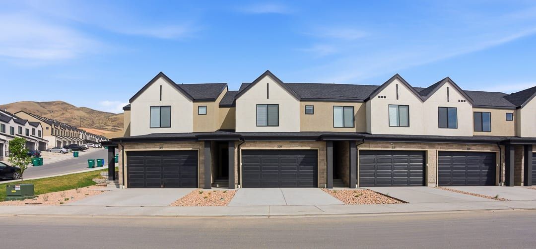 325 E Glencoe Dr, Lehi, UT 84048