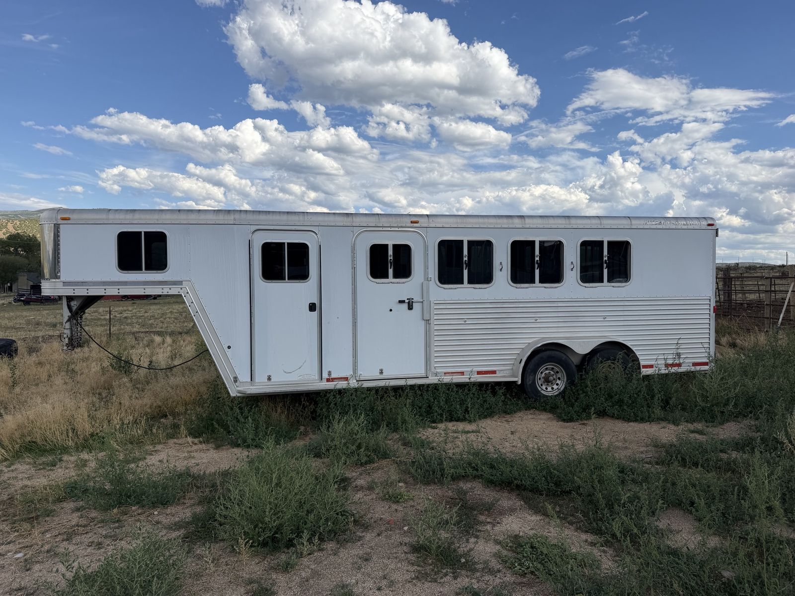 2003 Featherlite 4 Horse 