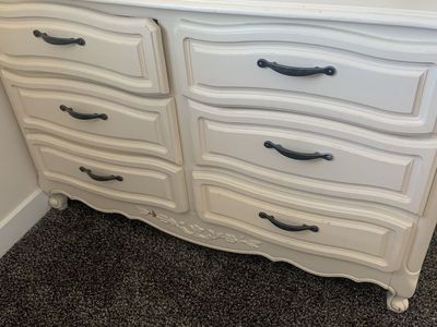 Vintage French Provincial 6-Drawer Dresser - Cream White, Elegant Scalloped Design