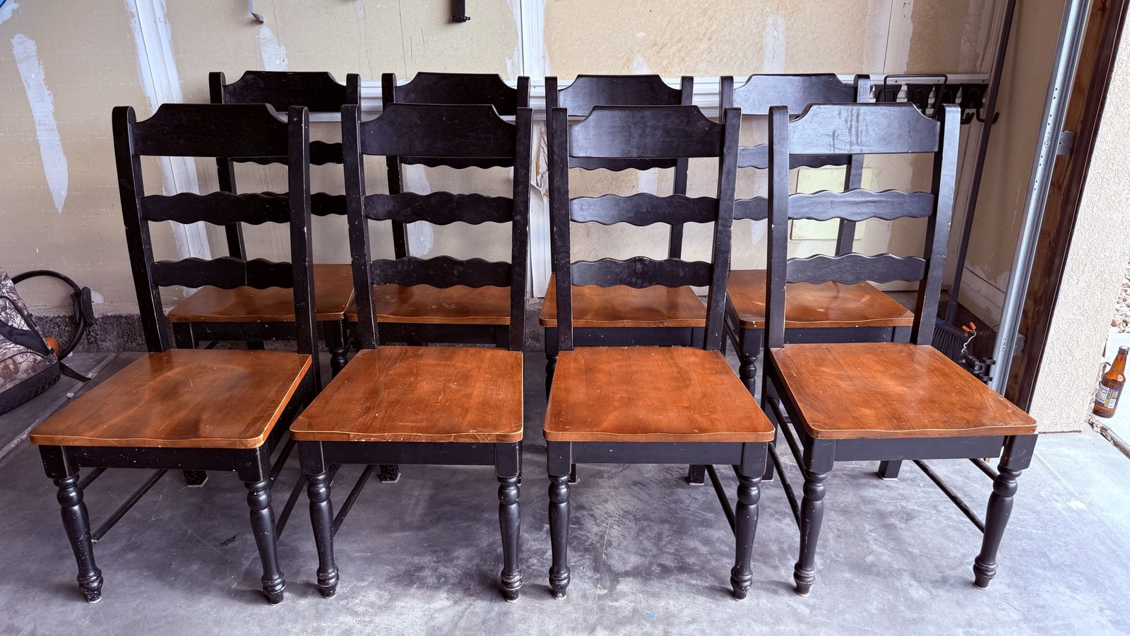 Set of 8 dining room chairs
