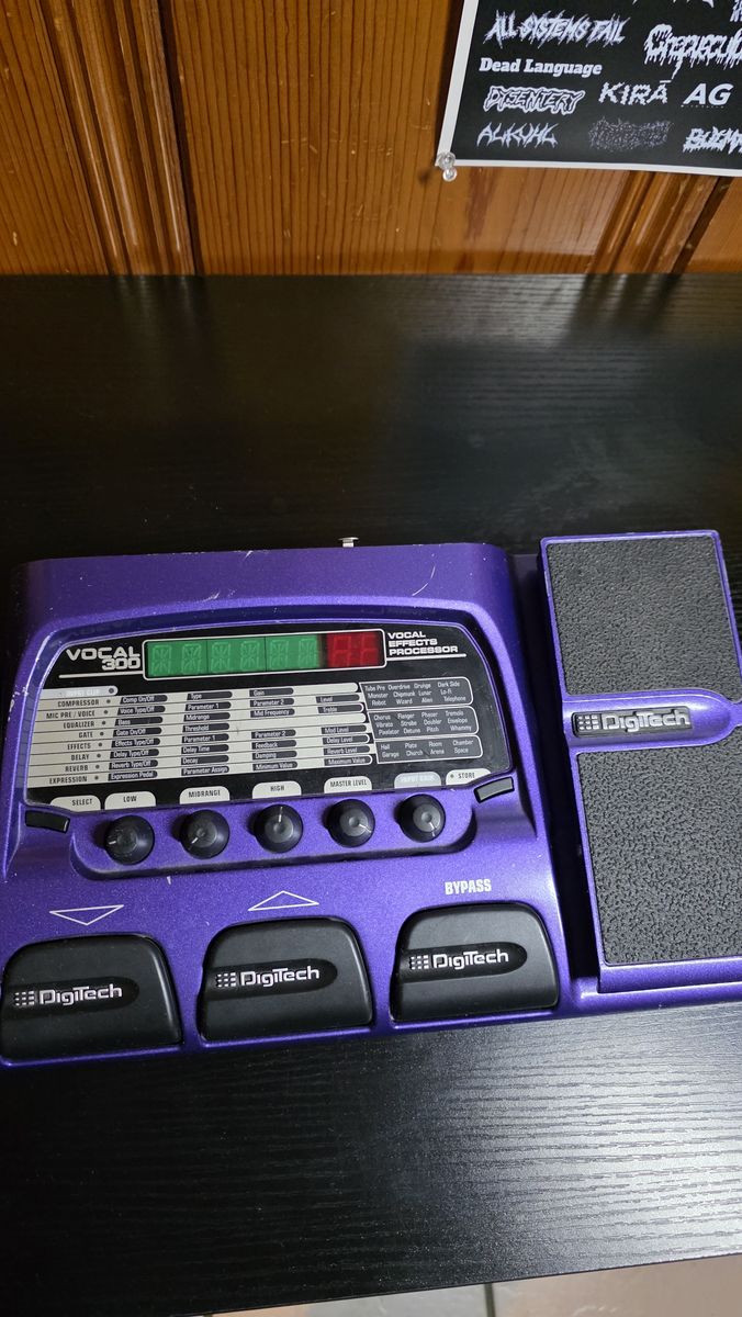 DigiTech Vocal 300 Multi-Effects Processor
