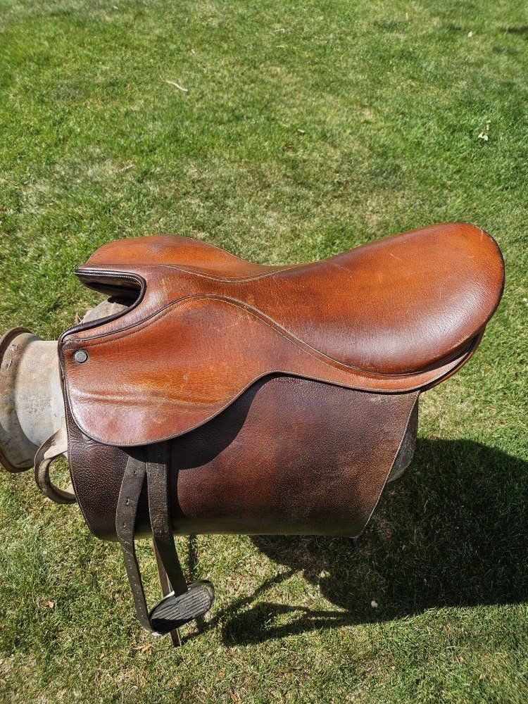 J.A. Barnsby & Sons Saddle Made in England