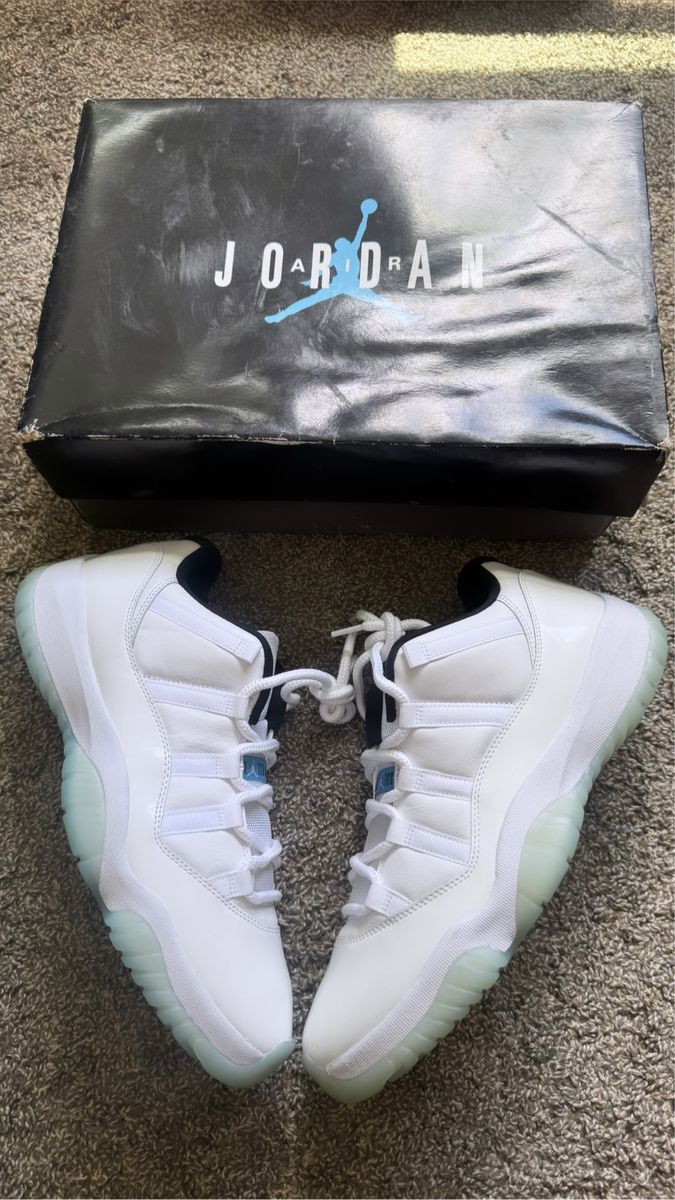 Jordan 11 legend blue size 12