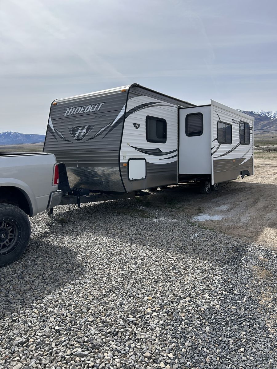 2015 Keystone Trailer