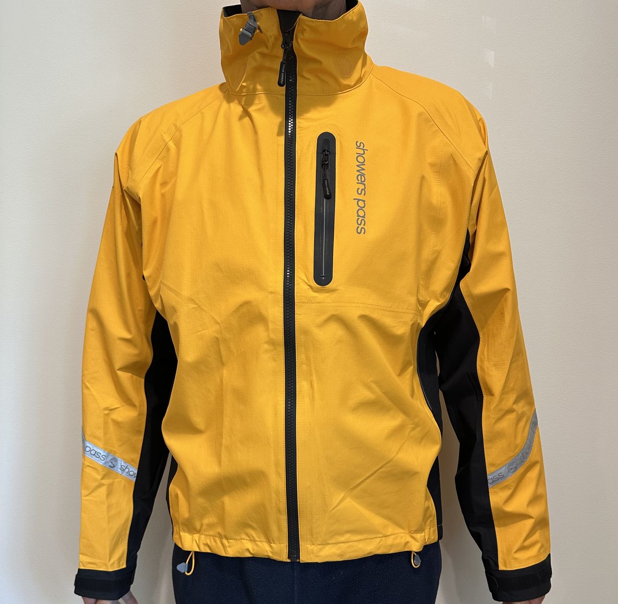 Showers Pass Elite Rain Jacket- used Men’s Large, Yellow