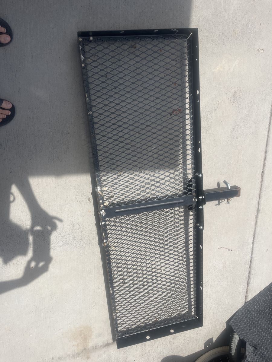 cargo carrier platform