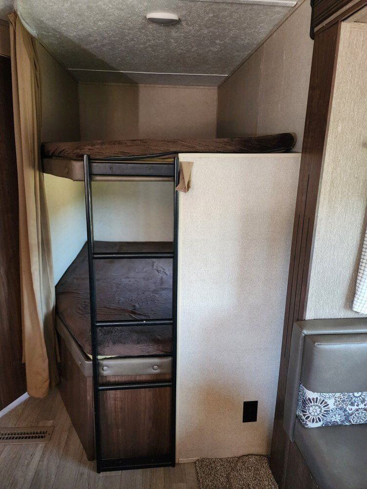 Colemanl 2018 263BH LARGE BUNKS