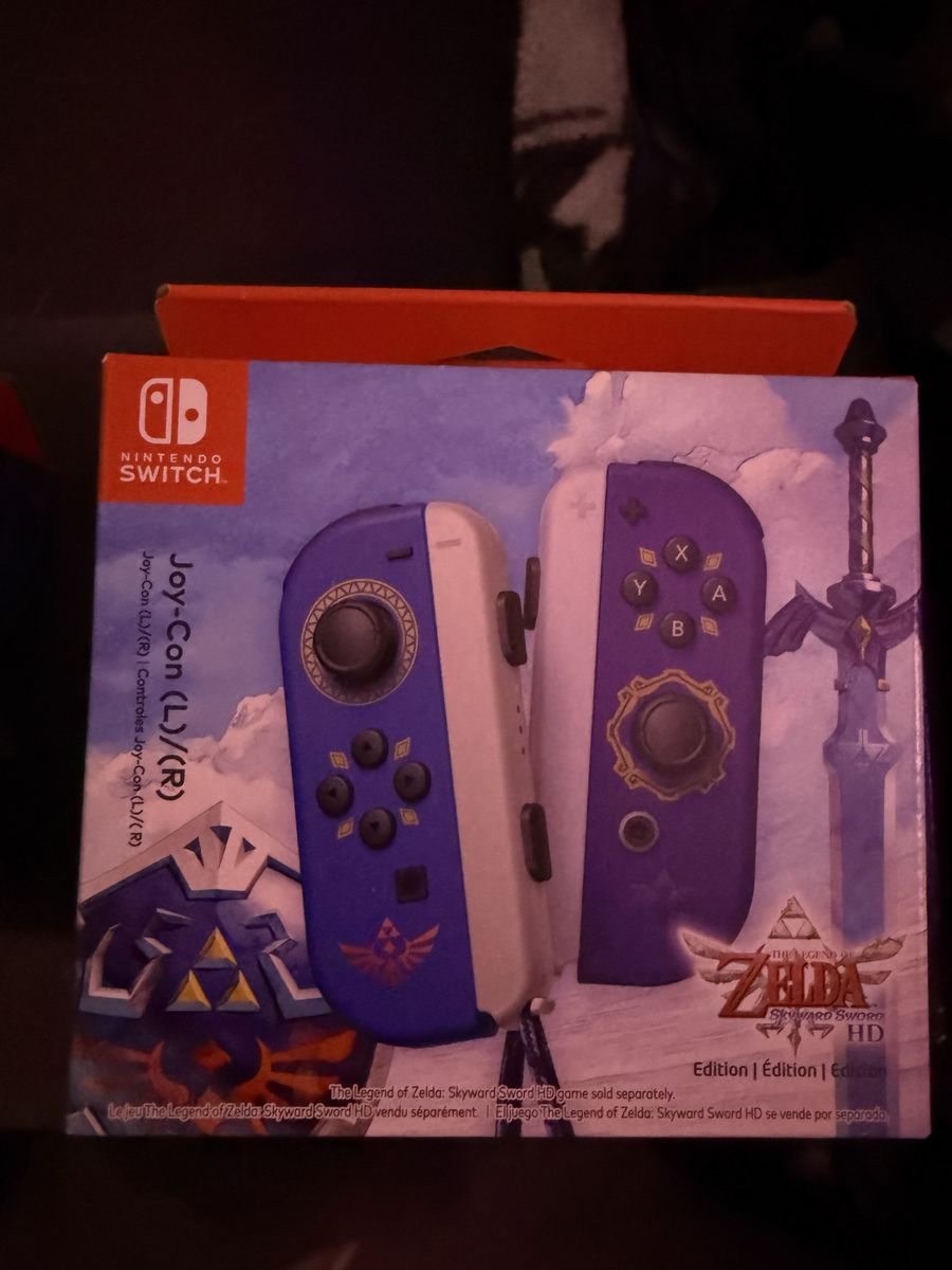 NEW Skyward sword Joy cons