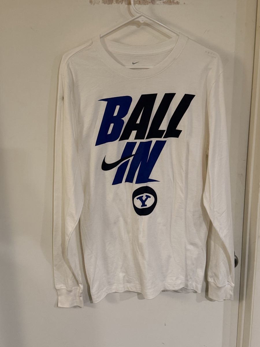 BYU Nike Long Sleeve Size L