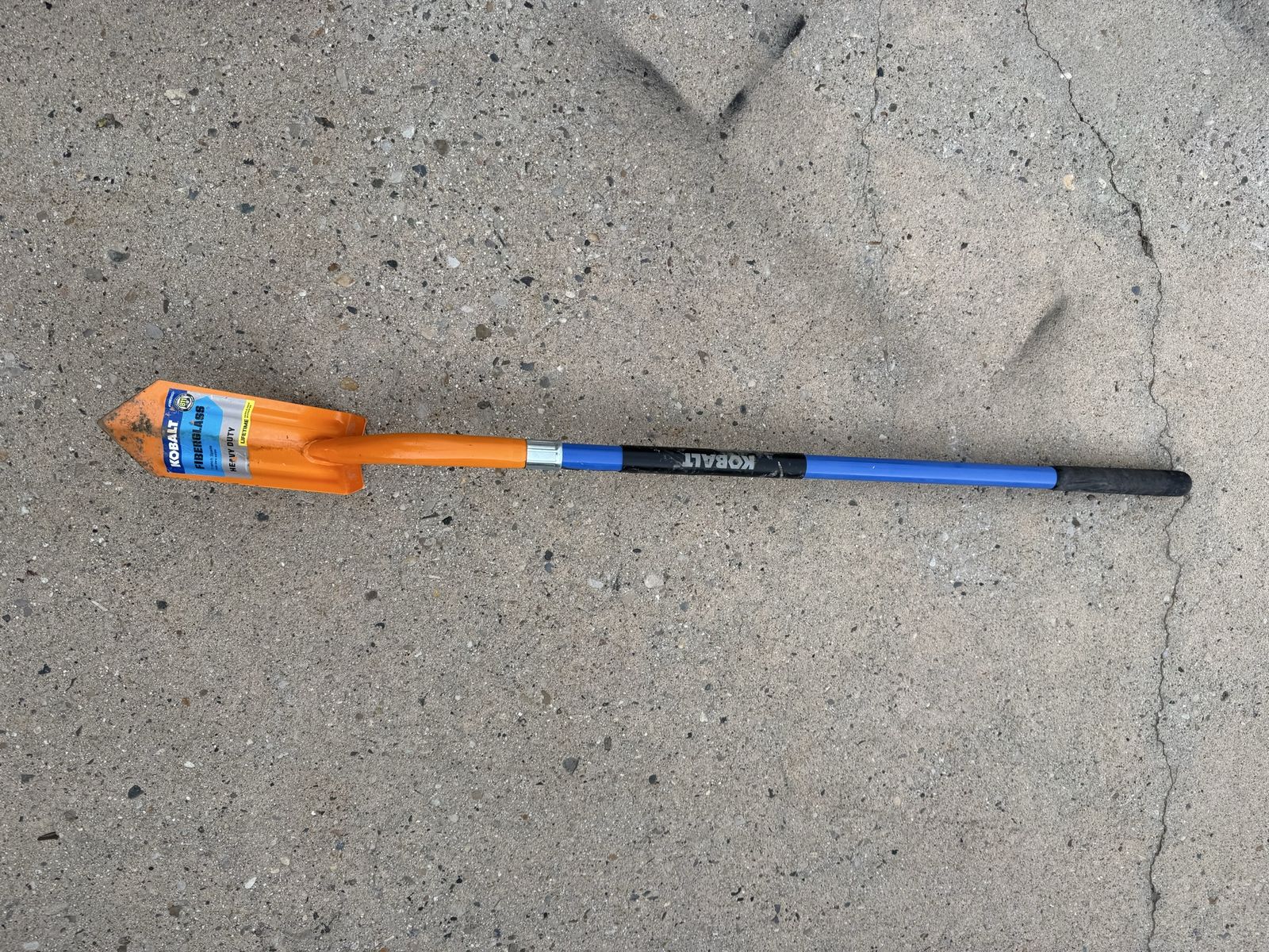 Kobalt 40-in Fiberglass Handle Trenching spade