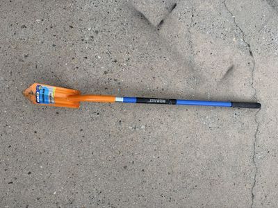 Kobalt 40-in Fiberglass Handle Trenching spade