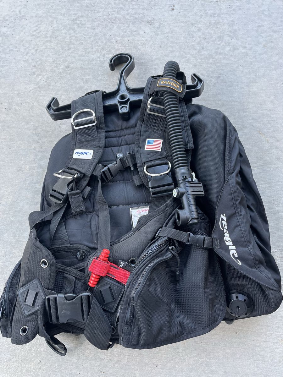 Zeagle Ranger BC scuba vest w/inflator, Hose & RE valve, very good condition, size large