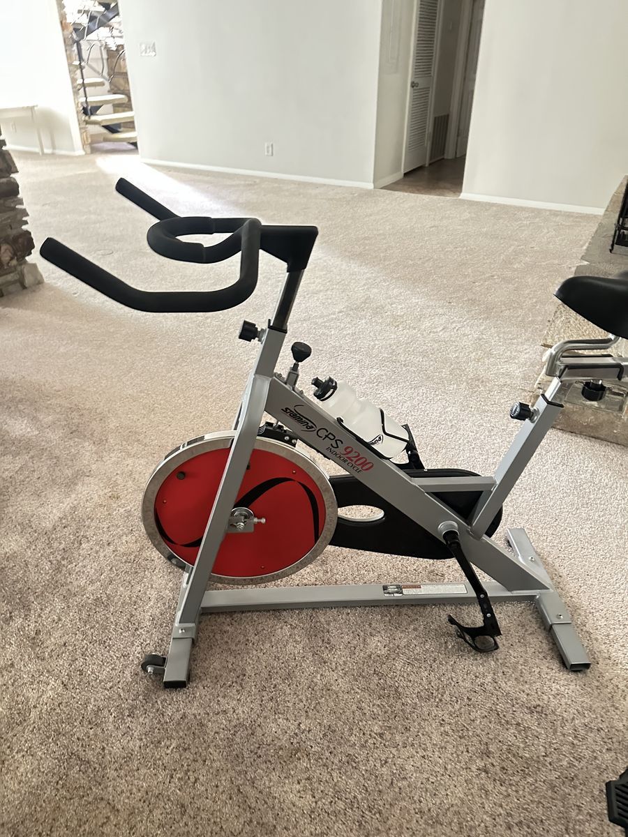 Spin bike indoor cycle exercise bicycle