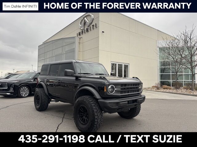 2023 FORD BRONCO Base