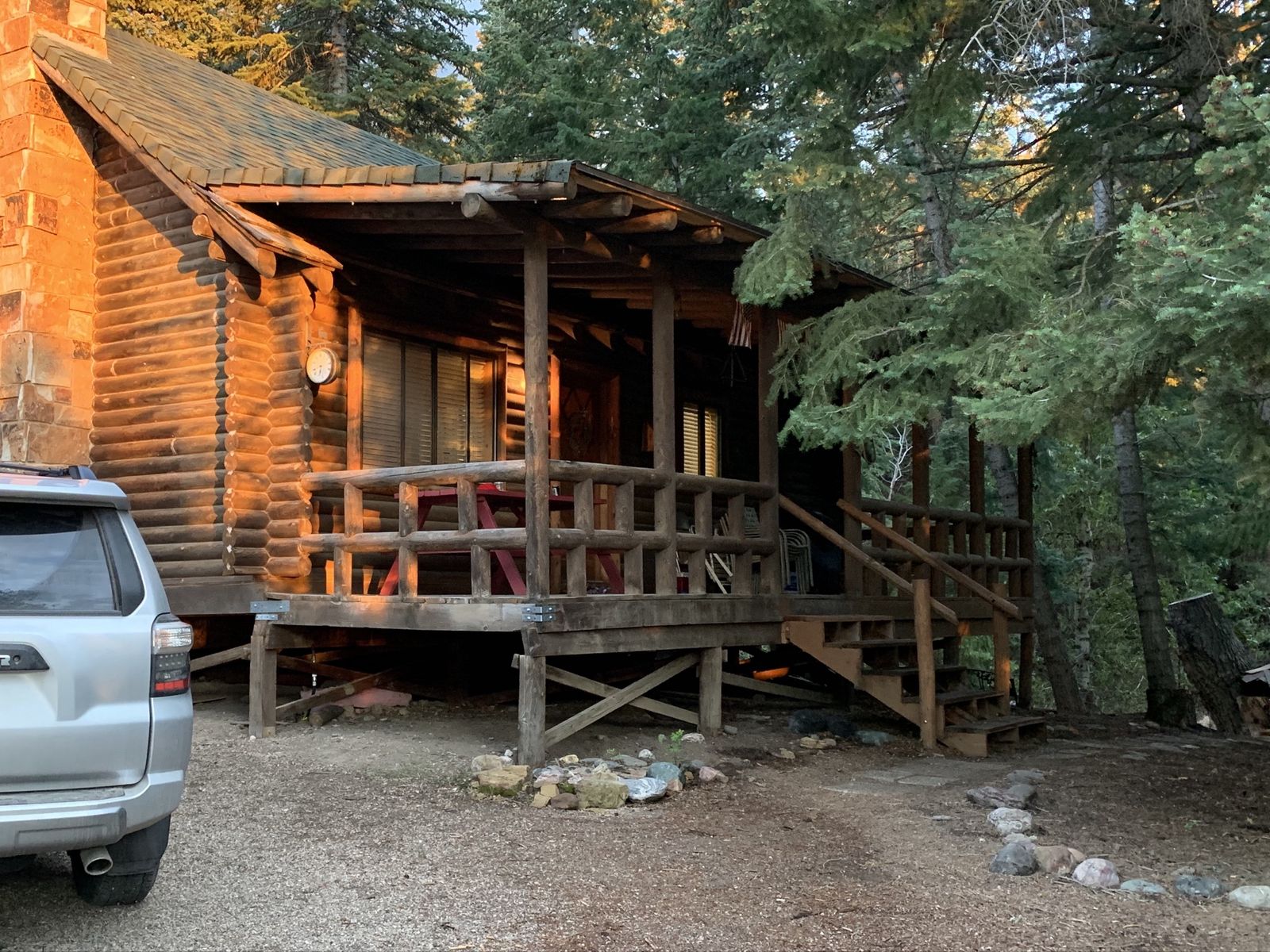 Creekside Mountain Cabin