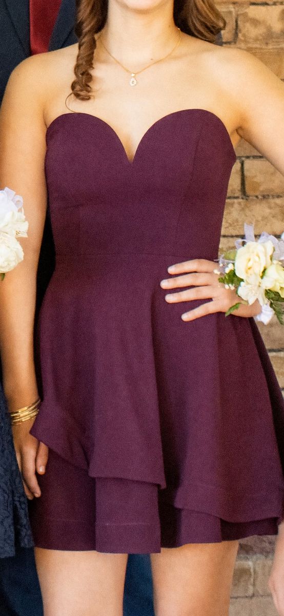 Burgundy Strapless Sweetheart Neckline Party Dress with Lace-Up Back Size 7/8