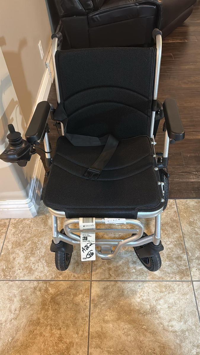 Electric wheelchair