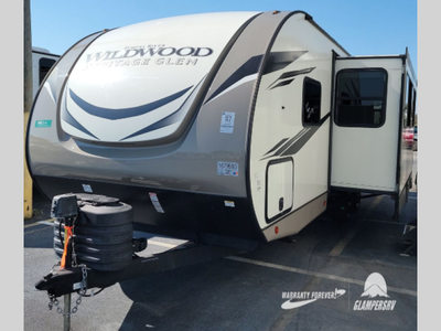 Used 2023 Forest River RV Wildwood Heritage Glen Hyper-Lyte 25RBHL
