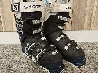 23.5 - Salomon X Pro ski boots