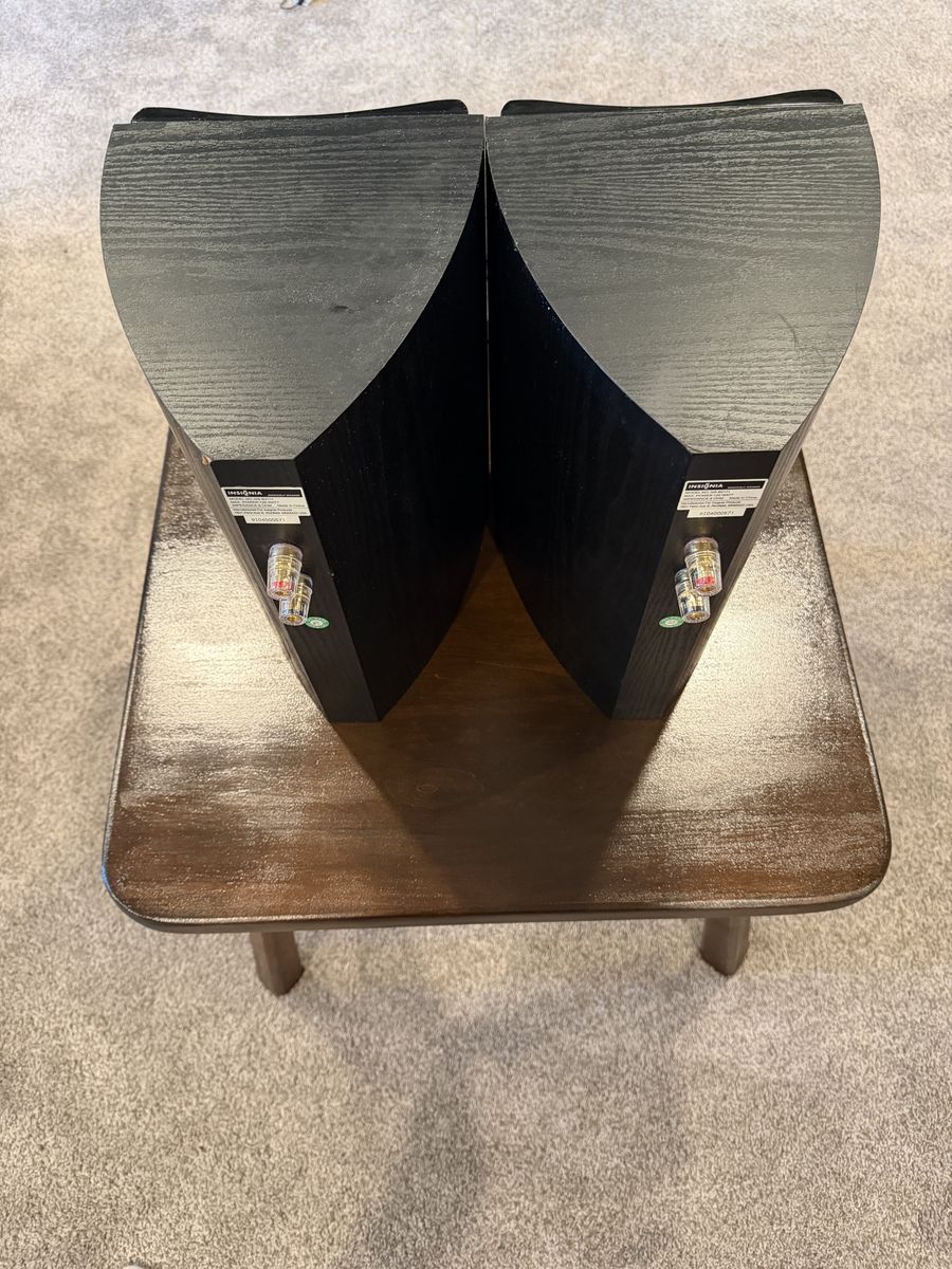 Main image 7