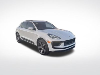 2025 Porsche Macan