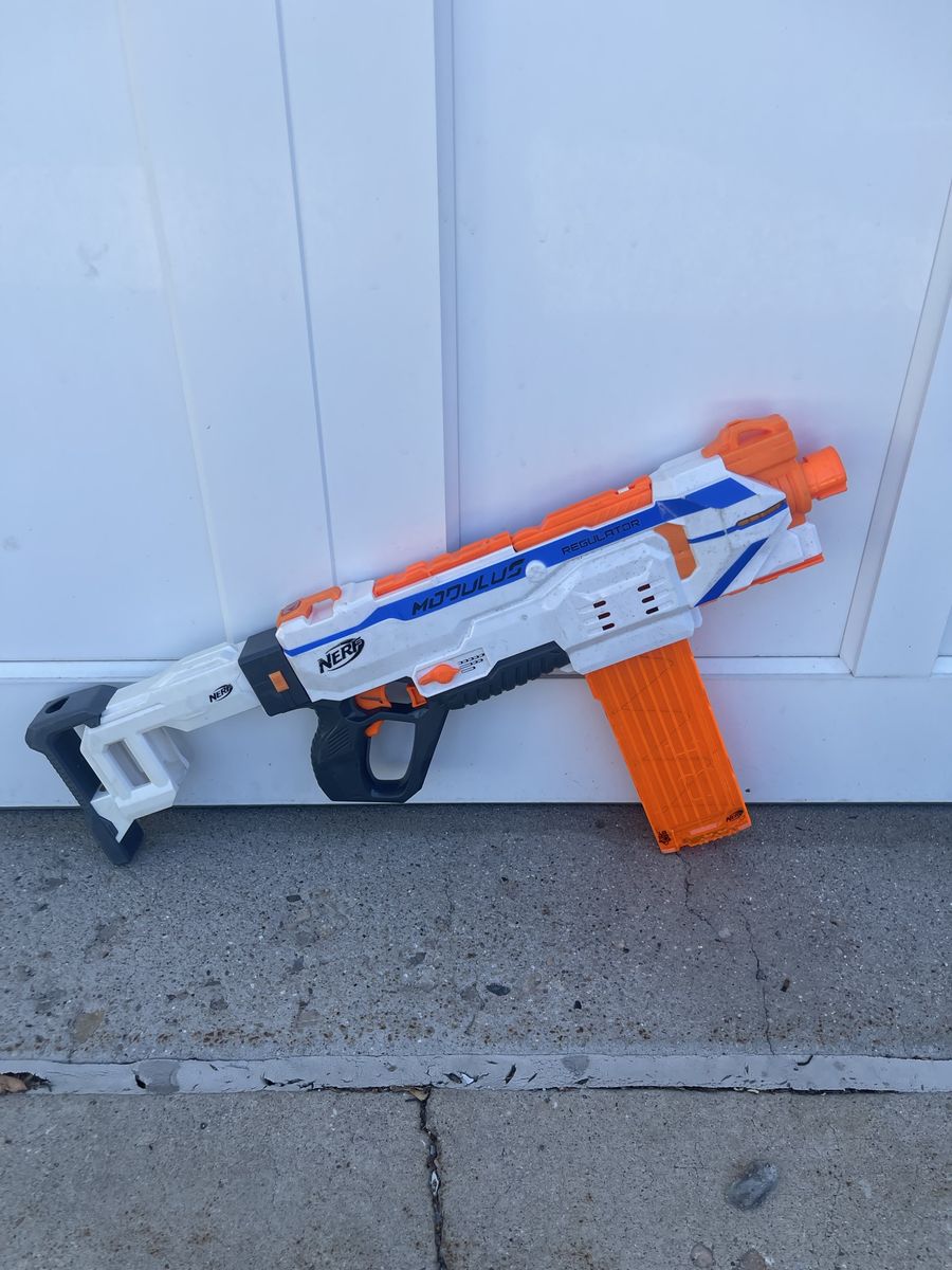 Nerf Modulus Regulator Motorized Blaster + 18-Dart Magazine + Suppressor Attachment