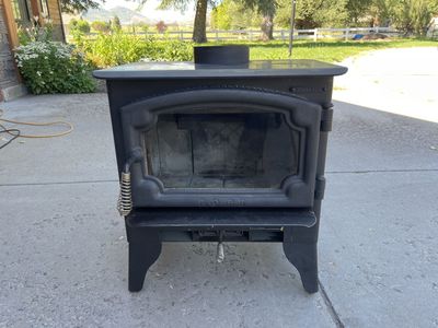 Lopi Wood Burning Stove - Black Cast Iron, 26" H x 18" D x 24" W, 6" Vent Pipe Included
